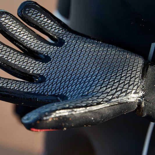 Neoprene Heat-Tech Warmth Swim Gloves - ZONE3 UK